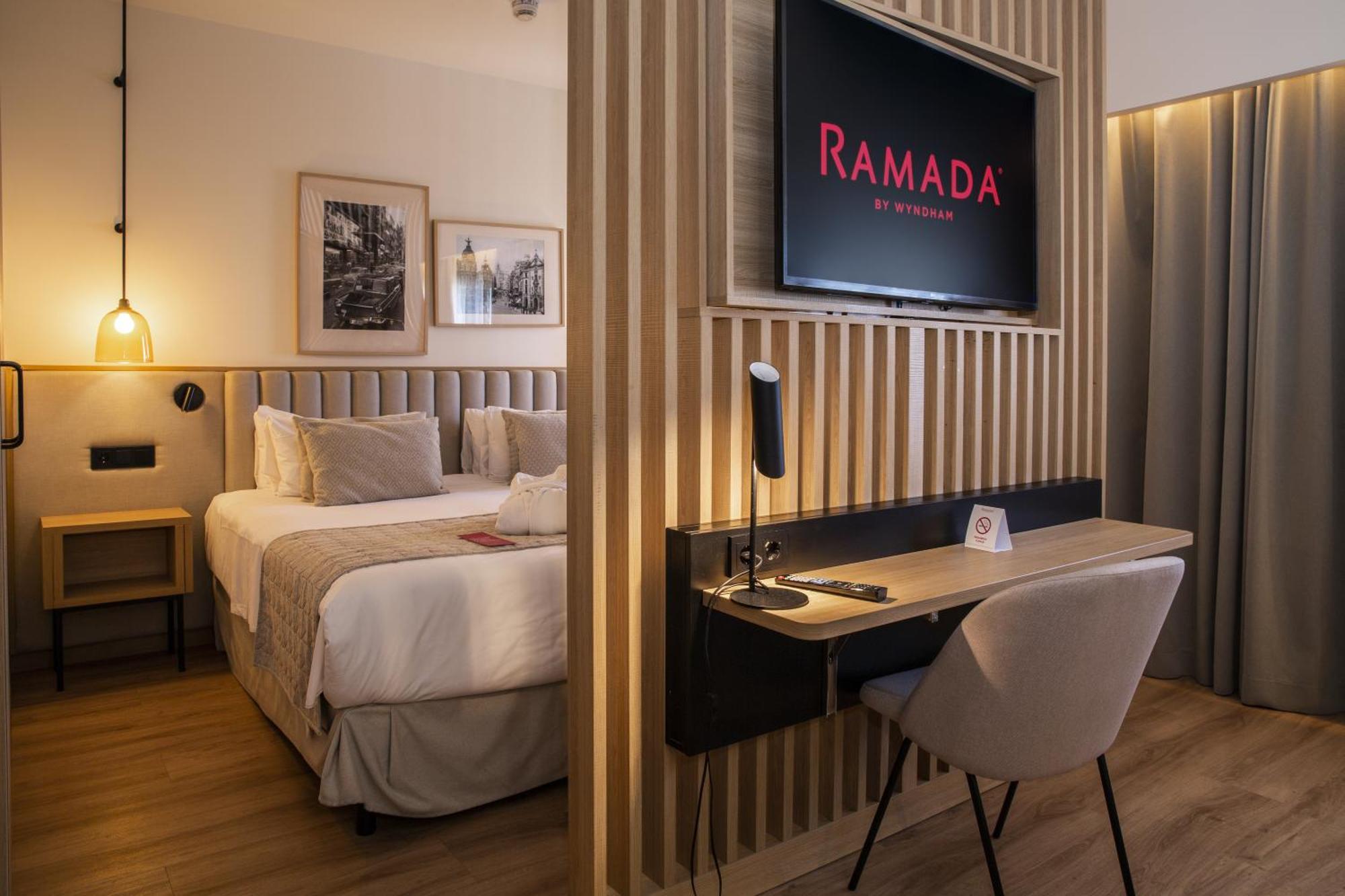 Ramada By Wyndham Madrid Getafe Hotel Exterior photo