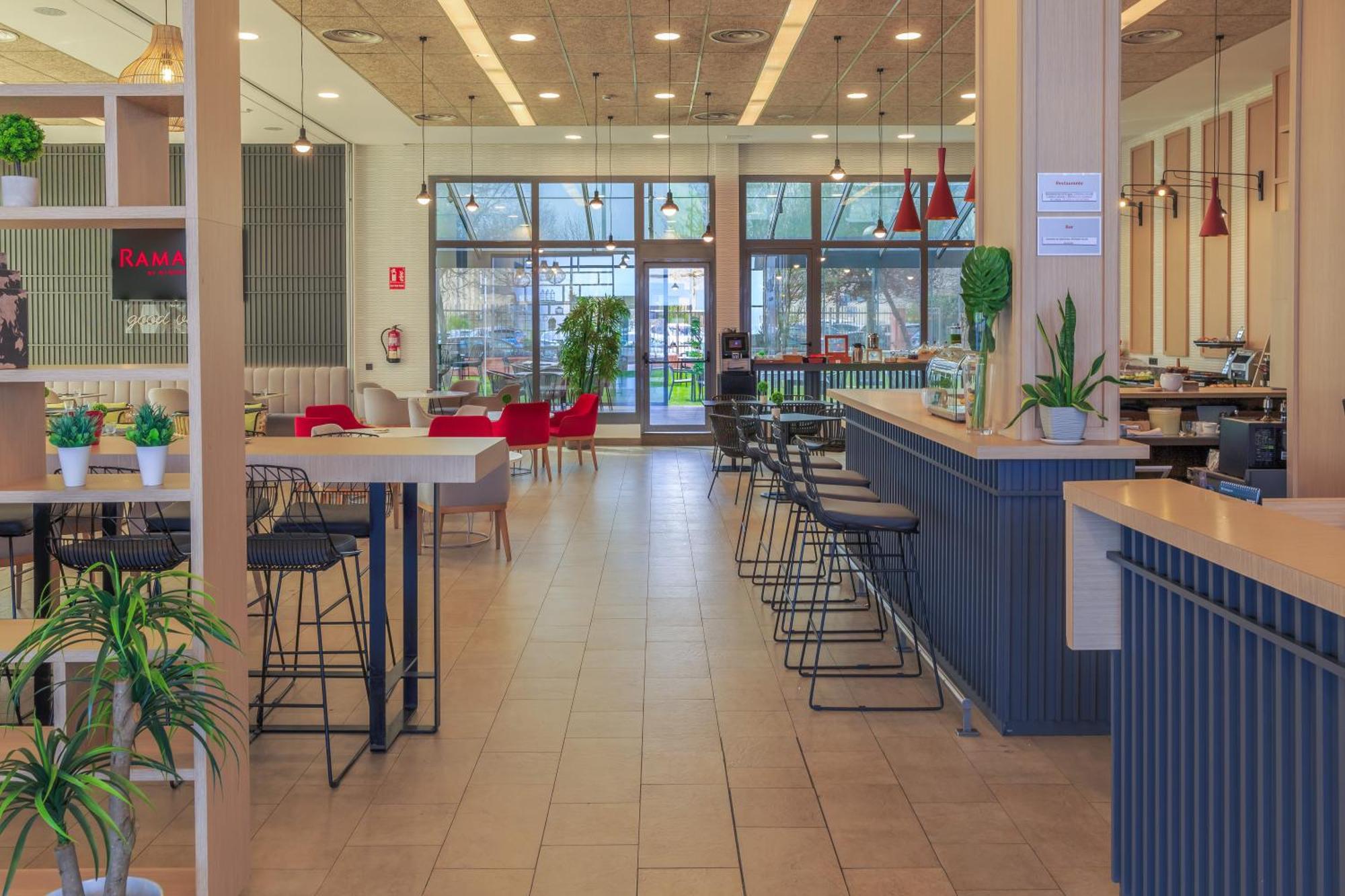 Ramada By Wyndham Madrid Getafe Hotel Exterior photo